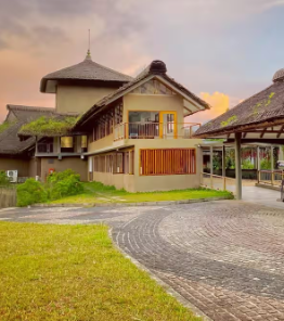 Mountain Shadows Resort