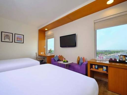 Vivanta Ahmedabad, SG Highway