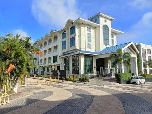 Clarks Exotica Island House